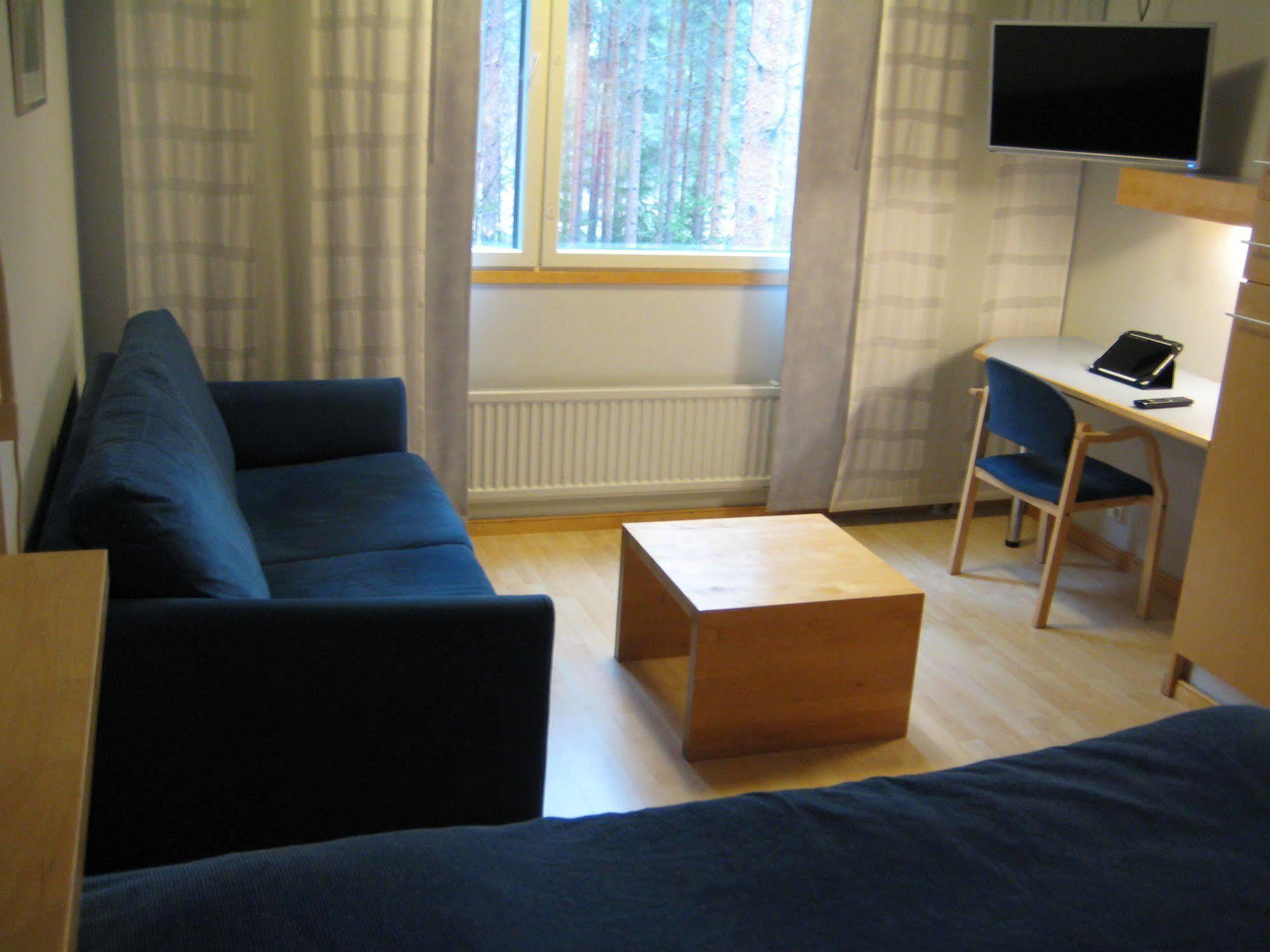 Hotel Uusikuu ミッケリ エクステリア 写真
